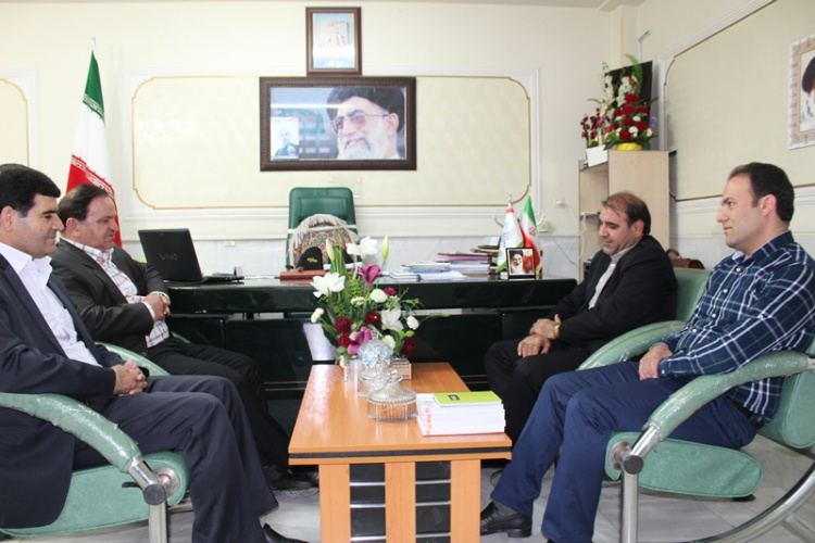 برگزاری رایگان کارگاه‌های آموزشی کلینیک اشتغال و کارآفرینی دانشگاه علمی‌کاربردی لرستان