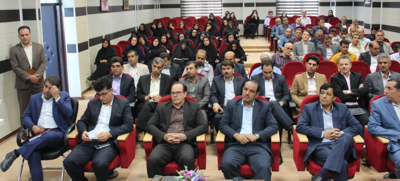 کارگاه آموزش کارآفرینی در دانشگاه علمی کاربردی لرستان برگزار شد