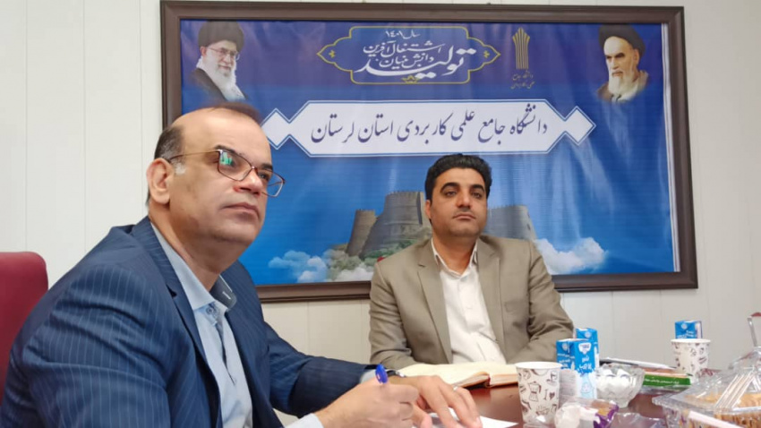 در راستای حمایت از طرح‌های نوآورانه، ایجاد و تقویت مراکز نوآوری را در برنامه داریم