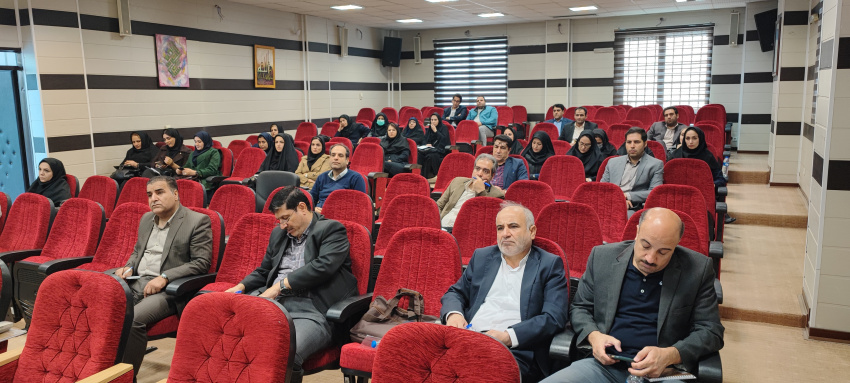 مدرسان  از ارکان اصلی مراکز آموزشی هستند