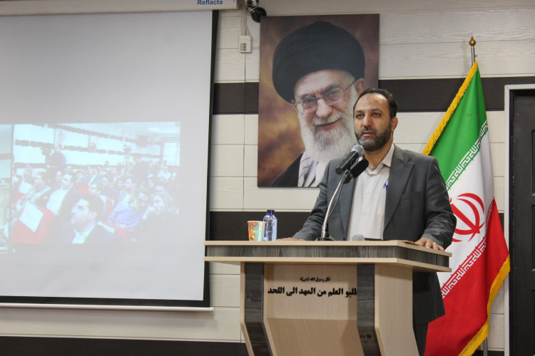 راهبرد دانشگاه جامع علمی کاربردی ایجاد اشتغال در جامعه است