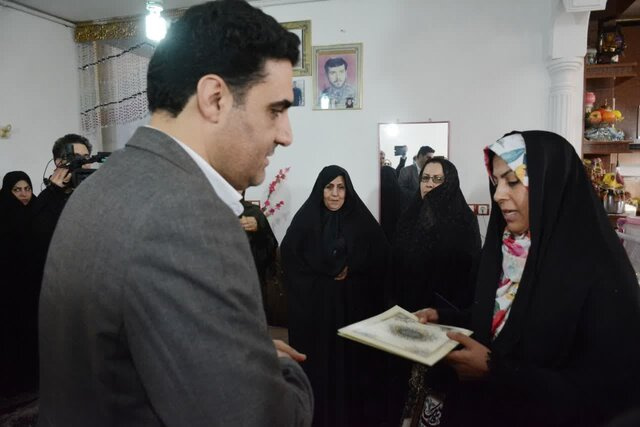 دانشگاه‌ها و مراکز علمی مروج فرهنگ ایثار، فداکاری و شهادت باشند