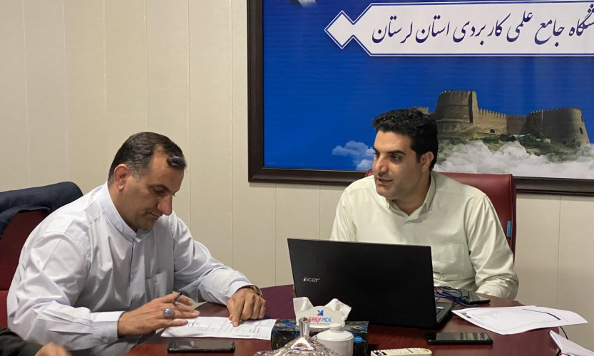 ماموریت دانشگاه علمی کاربردی تولید و ترویج علم نافع بر اساس نیاز بازار کار است