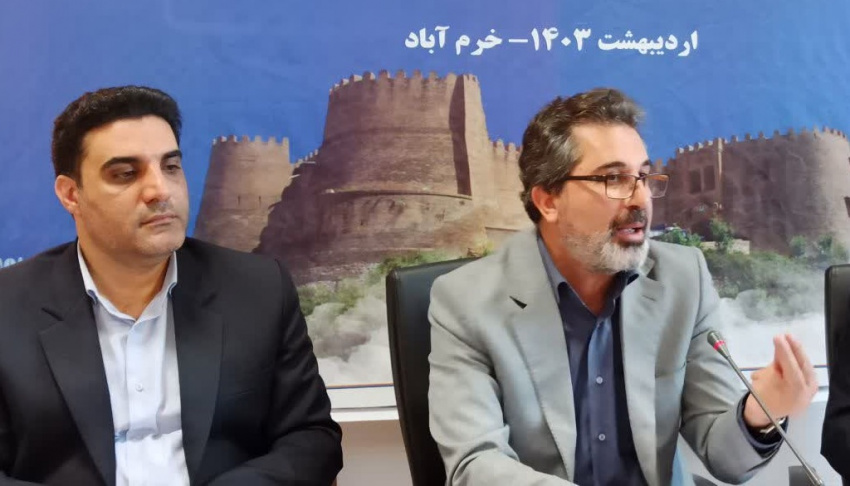 از هر فرصتی برای تقویت مراکز آموزش علمی کاربردی استفاده می‌کنیم