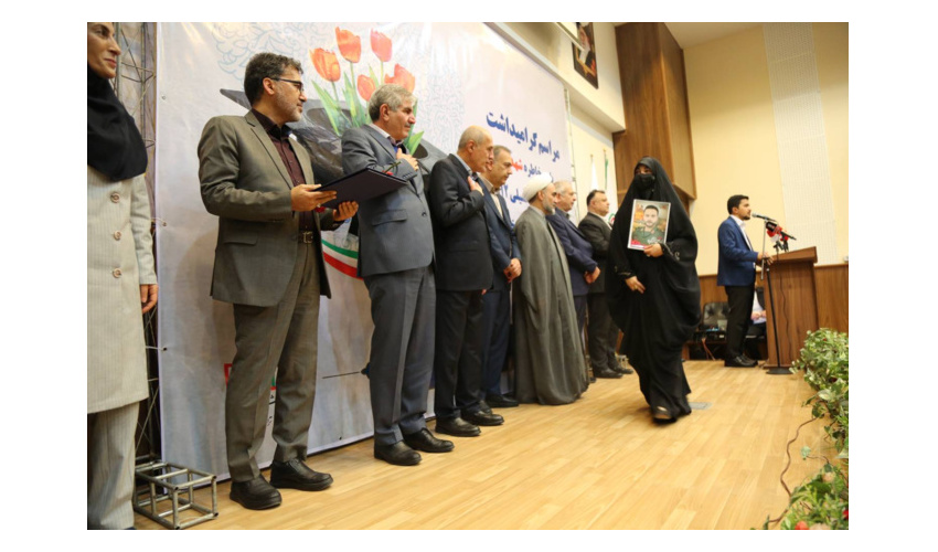 برگزاری آیین گرامیداشت یاد و خاطره شهدای دانشجوی دفاع مقدس 12 روزه